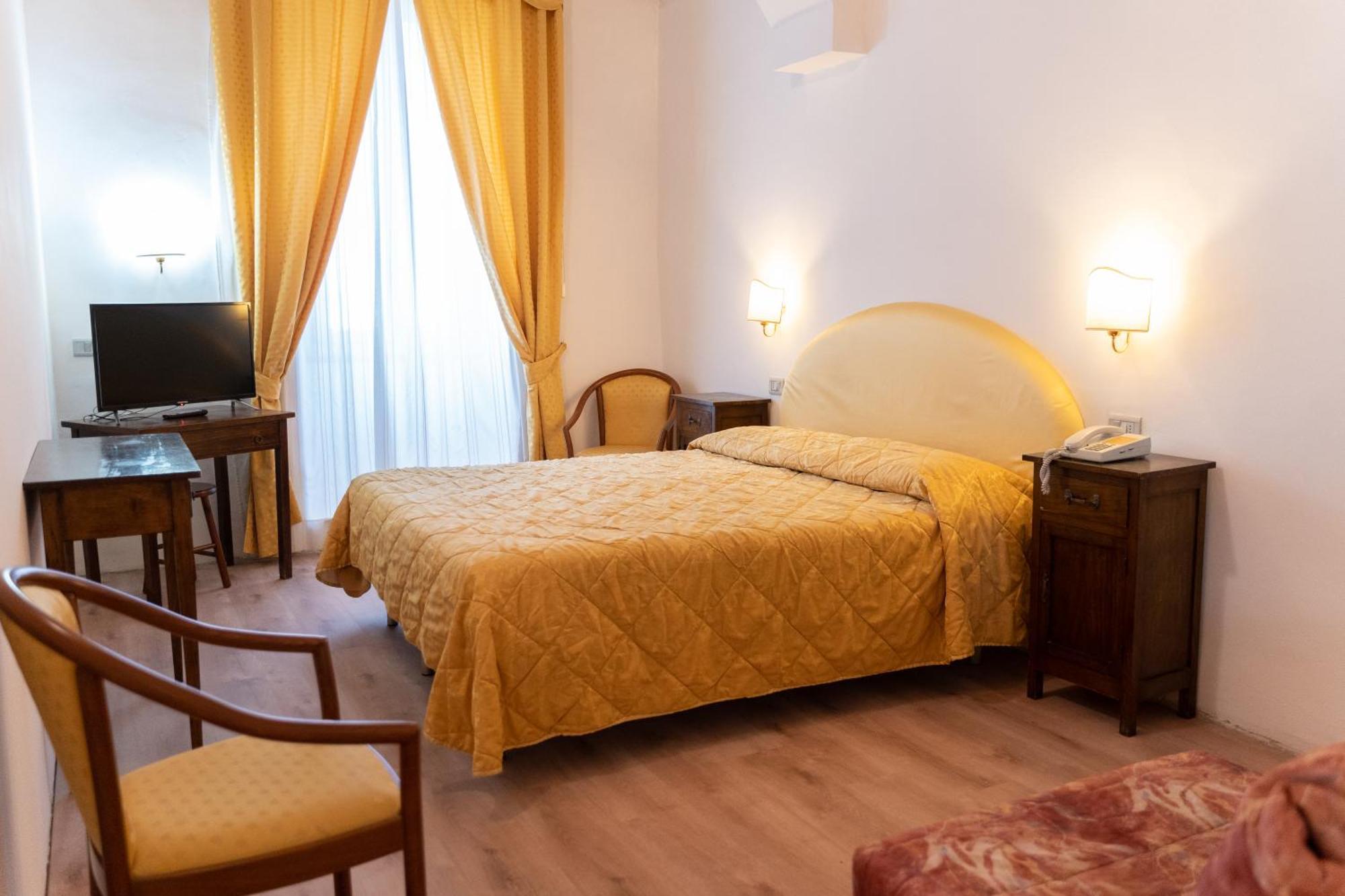 Hotel Belvedere Асизи Екстериор снимка