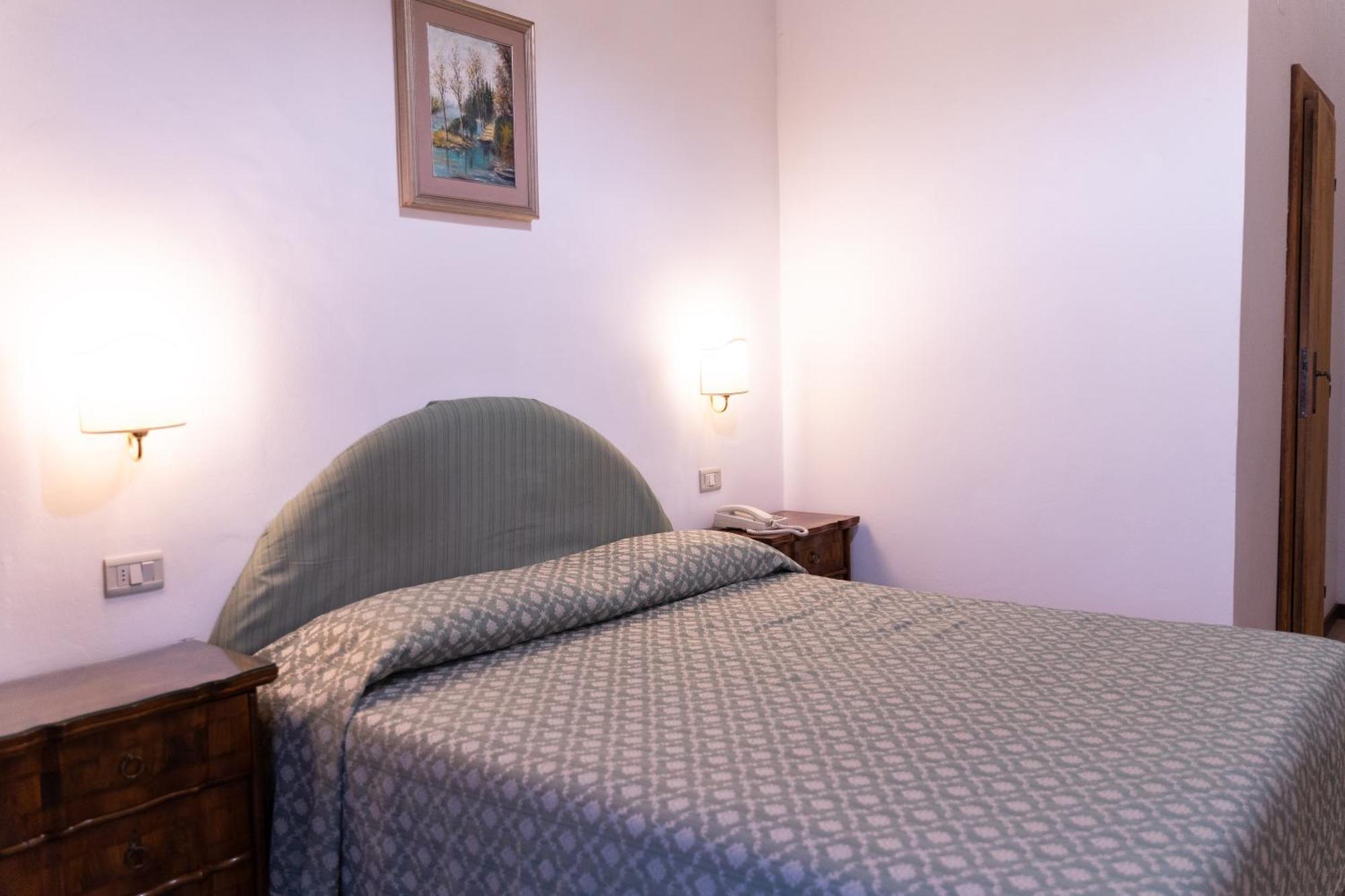 Hotel Belvedere Асизи Екстериор снимка